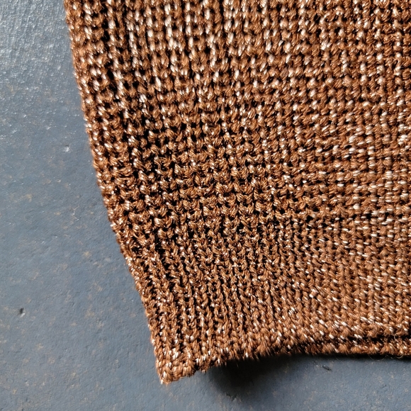 Vintage Rose Gold Knit Tank Top by Suzelle - Picture 5 of 7